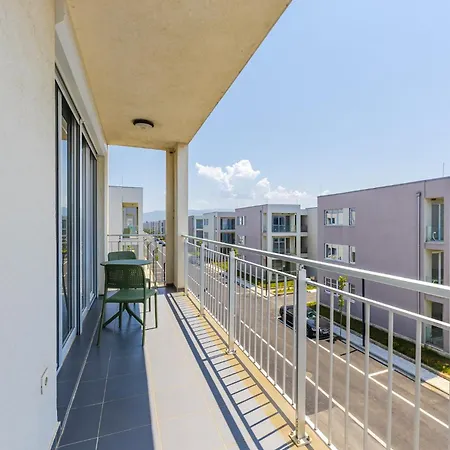 Διαμέρισμα Talea 3 By Pikhost Αλέσιον