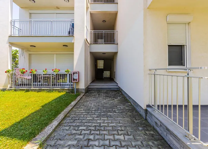 아파트 Talea 3 By Pikhost Lezhë